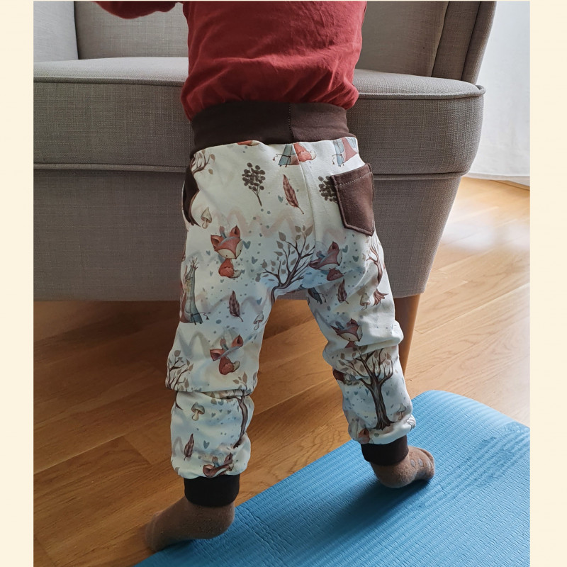 Hose Holly 50-86 - Schnittmuster für Babys und Kleinkinder Hose Holly 50-86 - Schnittmuster für Babys und Kleinkinder